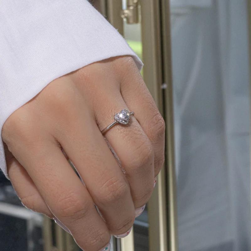 Anillo Celestine